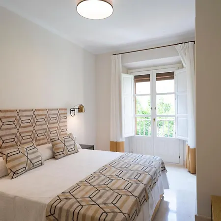 Centriko Alemanes Apartment *